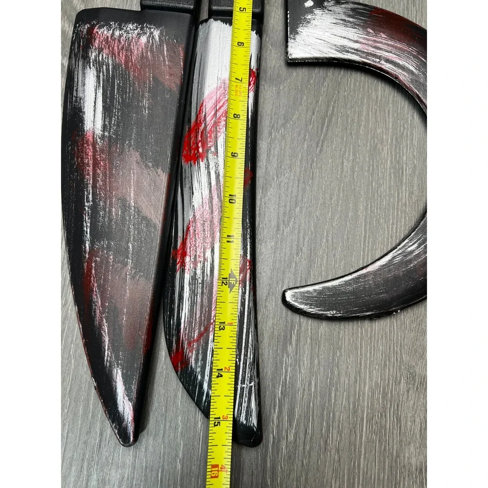 JOYIN Bloody Weapons Horror Scary Killer Tools 5 Pack Halloween Prop Set 10249